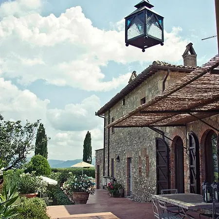 Sleeps 11 With Pool And Air Con Apartment