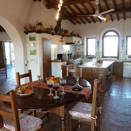 Sleeps 11 With Pool And Air Con Apartment *